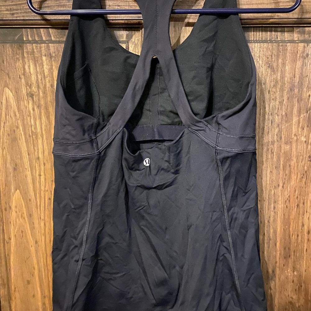 Black Lululemon workout tank with built in bra